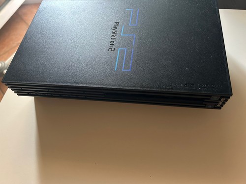 Playstation con cavi - 2,